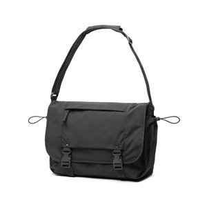XD Xclusive P732.14 - KENTO URBAN RCS återvunnen nylon 15.6" Axelväska